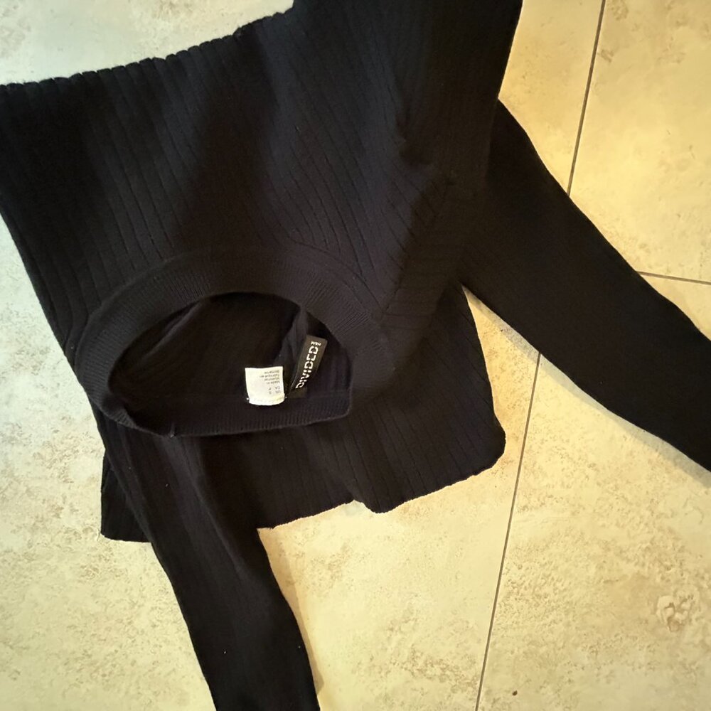 H&M Ribbed Crew Neck - Picture 7 of 8